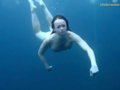 JerkMania presents: Three ladies get naked swimming in the ocean