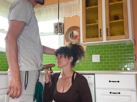 JerkMania presents: Stepmom caught and continued on facetime